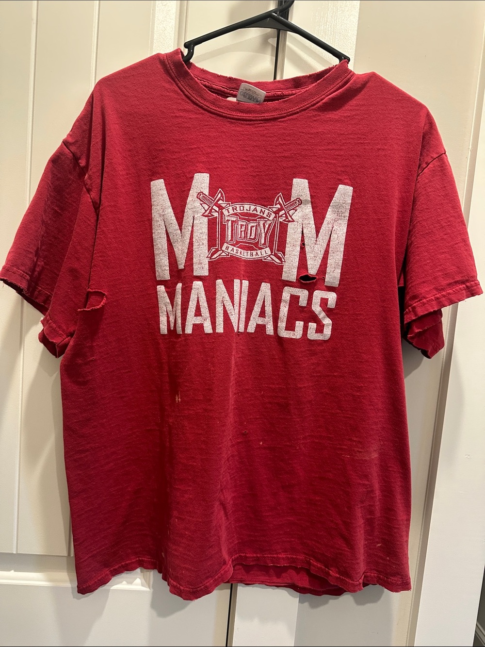Gildan Red "MOM MANIACS" Short Sleeve Tee